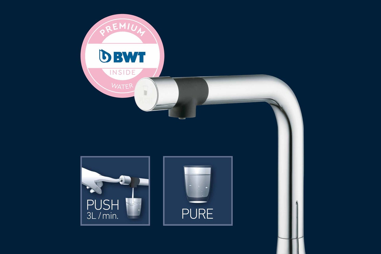 Robinet de apă cu logo BWT pentru filtrarea apei