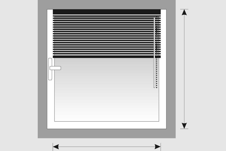 Fereastră cu jaluzea și indicații de dimensiuni