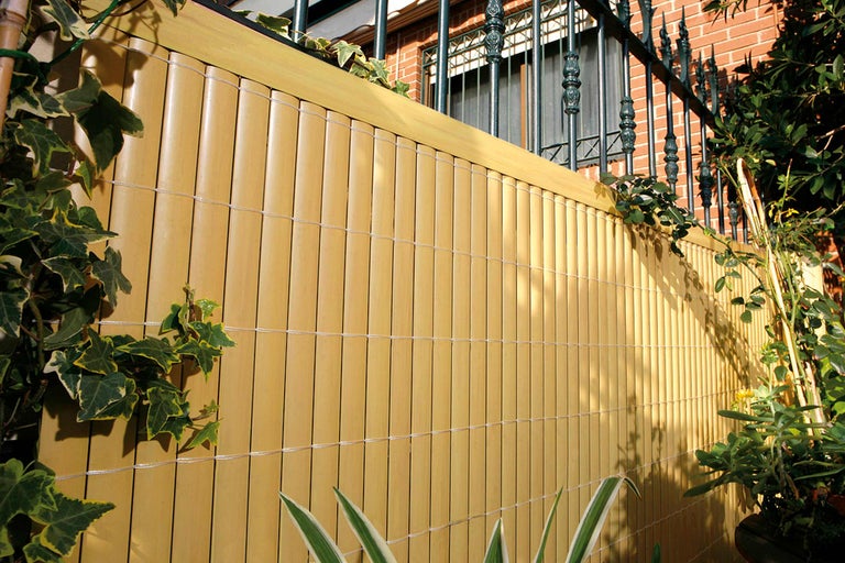 Gard de confidențialitate din bambus în exterior