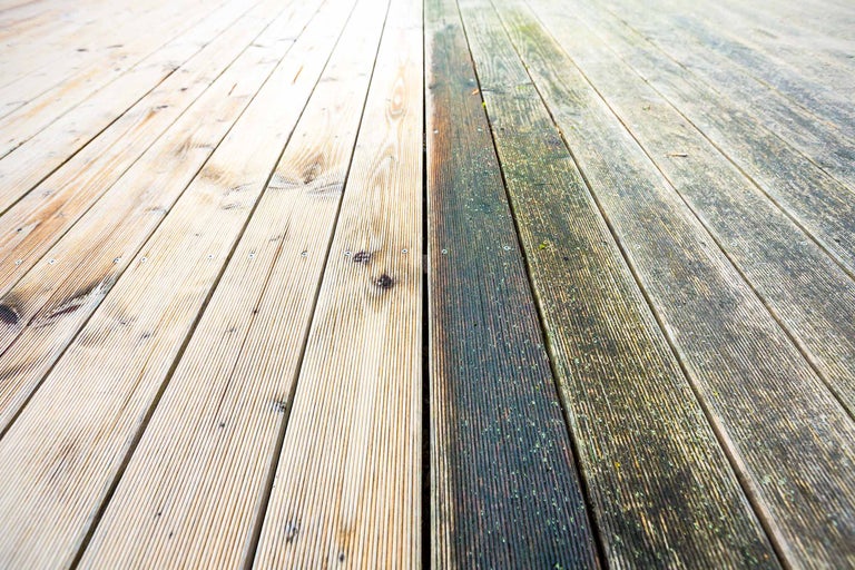 Îndepărtați depunerile verzi