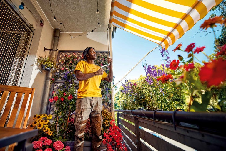 Instalarea protecției solare pe balcon