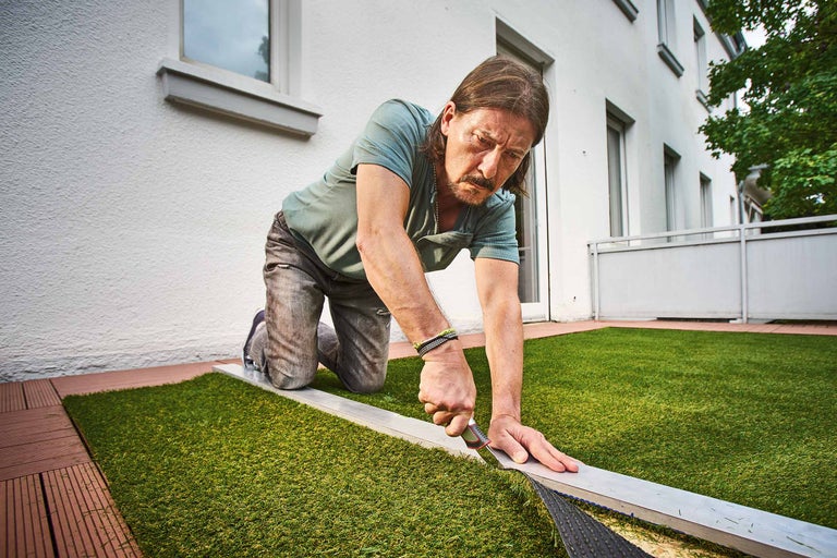 Metode pentru întreținerea gazonului artificial