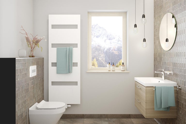 Baie modernă cu lavoar, oglindă, calorifer și toaletă