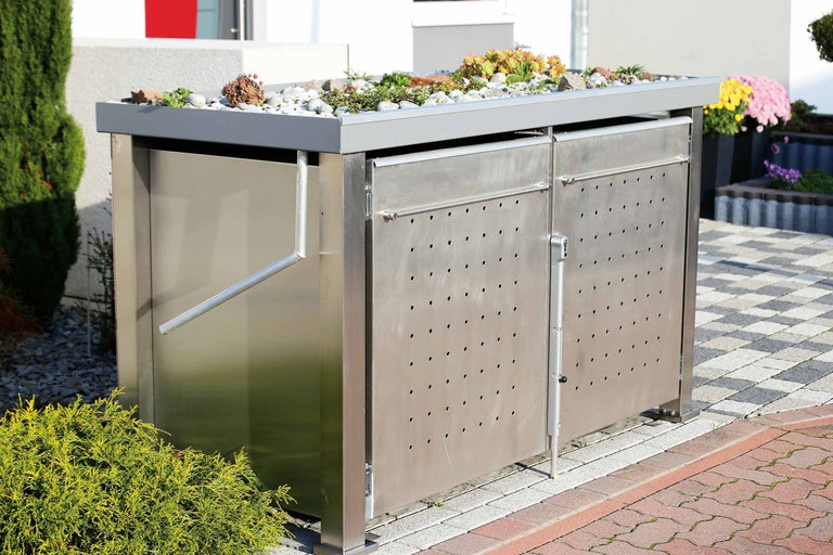 Container metalic pentru pubele cu acoperiș verde