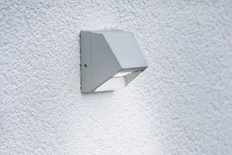 Lumină de perete pentru iluminat exterior pe un perete