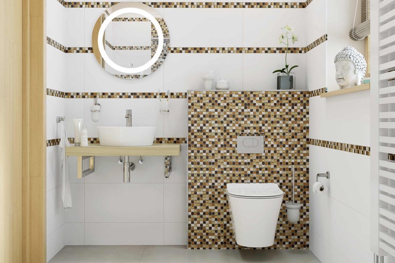 Baie luminoasă cu chiuvetă, oglindă, toaletă și faianță mozaic