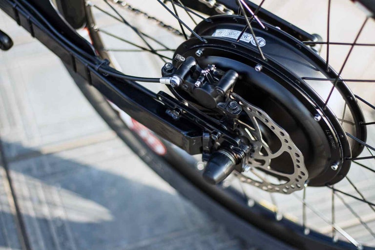 Roată spate, frână și motor de bicicletă electrică