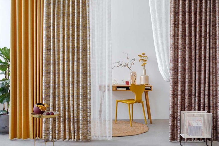 Interior decorativ cu perdele în diferite modele