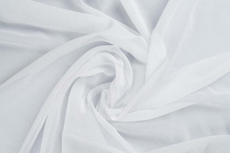 Țesătură albă moale pentru perdele