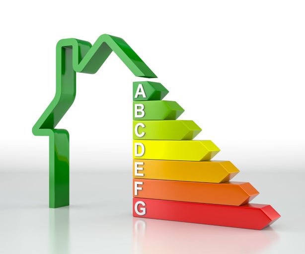 Scară de eficiență energetică cu simbolul unei case.