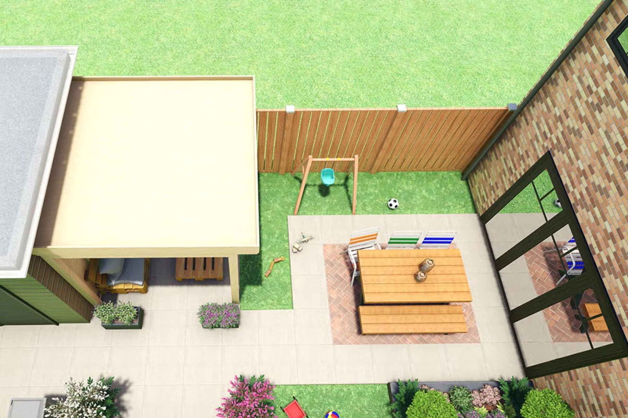 Vedere de sus a unei grădini cu terasă acoperită, set de masă din lemn pe dale, gazon cu leagăn și un gard din lemn.