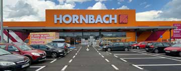 Magazinul de bricolaj Hornbach cu parcare