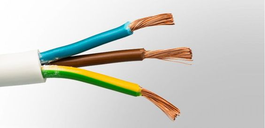 Cablu electric cu trei fire și conductor de protecție