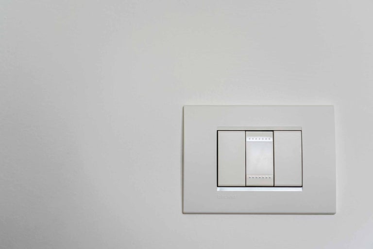 Cele mai bune întrerupătoare din topul HORNBACH