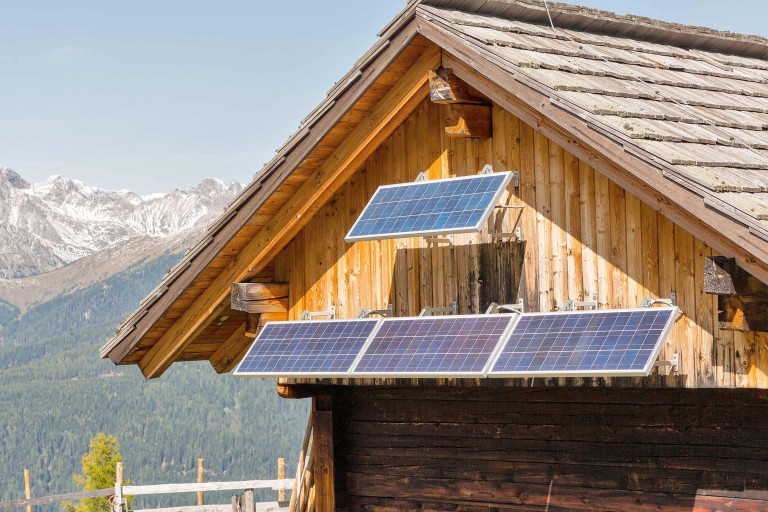 Lucruri de știut despre sistemele insulare și sistemele off-grid