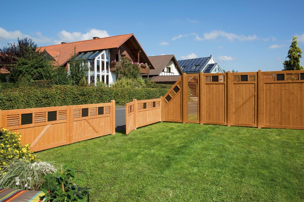 Construcția gardului din lemn - proiect ce aduce valoare estetică și funcțională oricărei proprietăți