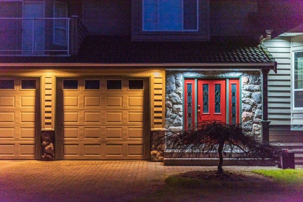 Iluminatul terasei din lemn sau alte tipuri cum se face iluminarea terasei Casa terasa corpuri de iluminat Iluminatul terasei din lemn sau alte tipuri cum se face iluminarea terasei Casa terasa corpuri de iluminat
