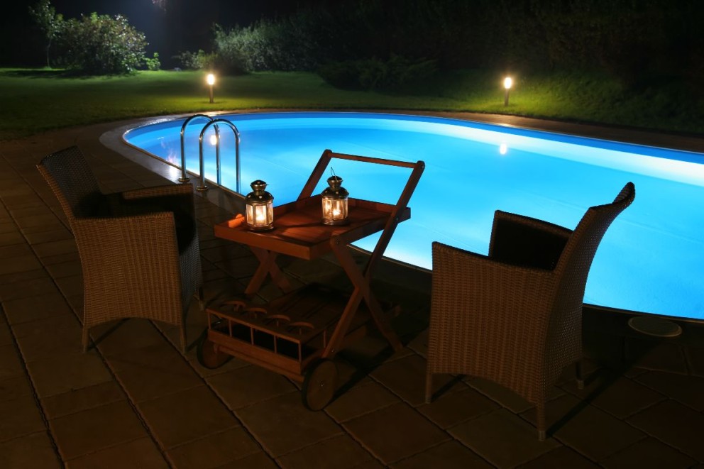 Modele de piscine pentru curte idei, sfaturi si recomandari pentru alegerea piscinei potrivite, in functie de spatiu si nevoi Curte, piscina, mobilier de gradina, corpuri de iluminat Modele de piscine pentru curte idei, sfaturi si recomandari pentru alegerea piscinei potrivite, in functie de spatiu si nevoi Curte, piscina, mobilier de gradina, corpuri de iluminat