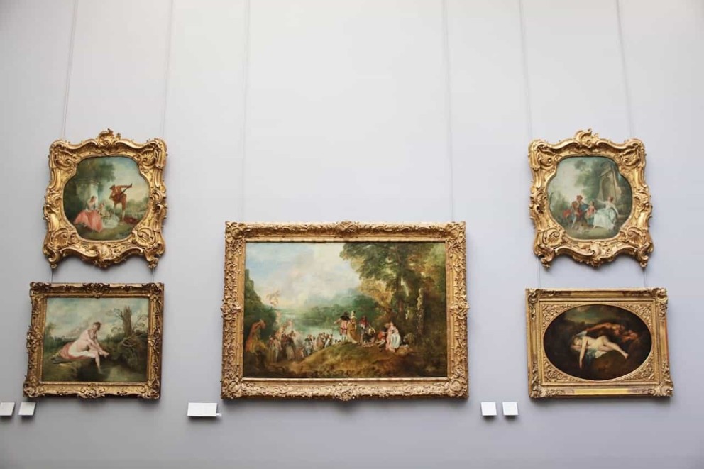 Culori și materiale specifice stilului rococo Culori și materiale specifice stilului rococo