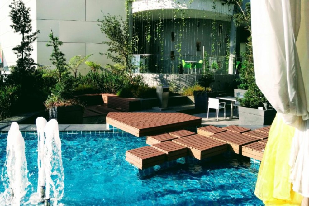 Modele de piscine pentru curte idei, sfaturi si recomandari pentru alegerea piscinei potrivite, in functie de spatiu si nevoi Curte, piscina, elemente decorative Modele de piscine pentru curte idei, sfaturi si recomandari pentru alegerea piscinei potrivite, in functie de spatiu si nevoi Curte, piscina, elemente decorative