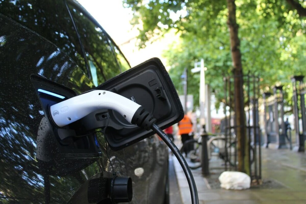2.1. Încărcare mașină electrică. Sfaturi pentru încărcarea corectă a bateriei mașinii electrice (1) 2.1. Încărcare mașină electrică. Sfaturi pentru încărcarea corectă a bateriei mașinii electrice (1)