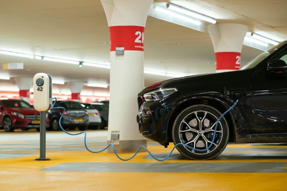 2. Montare stație încărcare electrică. Priză încărcare auto acasă avantajele stației proprii + ce presupune montajul 2. Montare stație încărcare electrică. Priză încărcare auto acasă avantajele stației proprii + ce presupune montajul