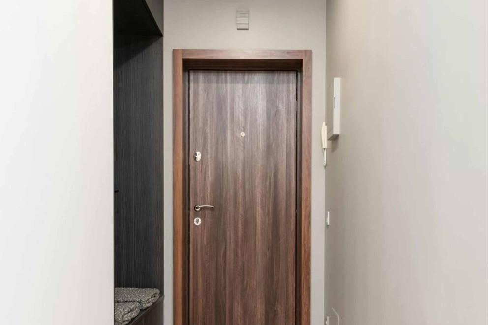 Iluminatul holului apartamentului si casei cum se face iluminarea holului in functie de tipul sau Hol, apartament, mobilier, corpuri de iluminat, incaltaminte