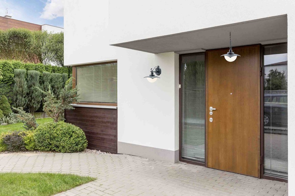 Aplice plafoniere si pendule de exterior la Hornbach Aplice plafoniere si pendule de exterior la Hornbach