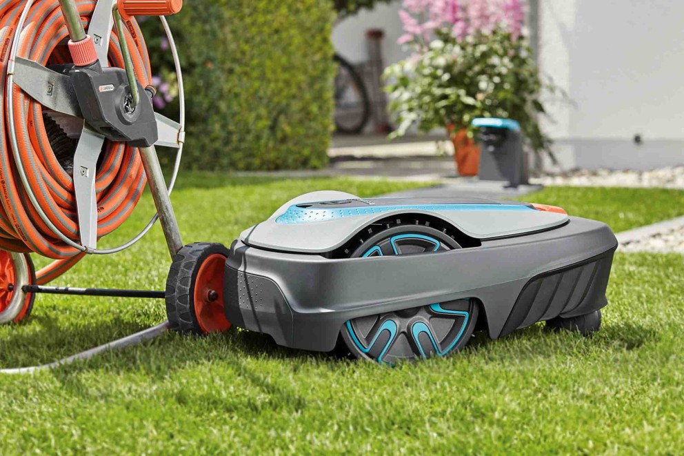 Roboti de tuns iarba Roboti de tuns iarba