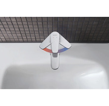 Baterie lavoar Duravit cu afișaj de temperatură pe un lavoar