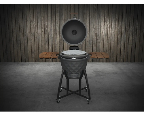 Grătar ceramic cu capac deschis și mese laterale