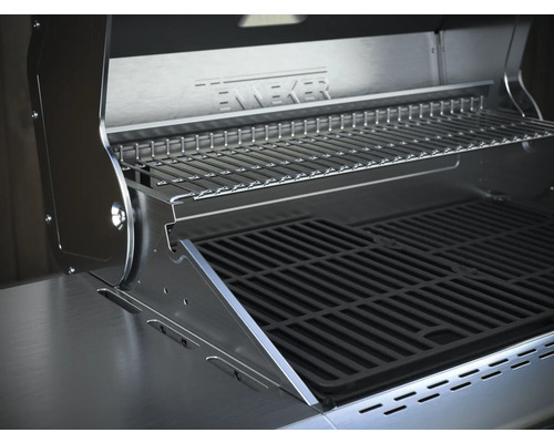 Interiorul unui grătar din oțel inoxidabil cu grătar și grătar de încălzire