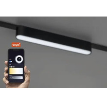 Șină cu spot LED și smartphone cu aplicația Tuya pentru control
