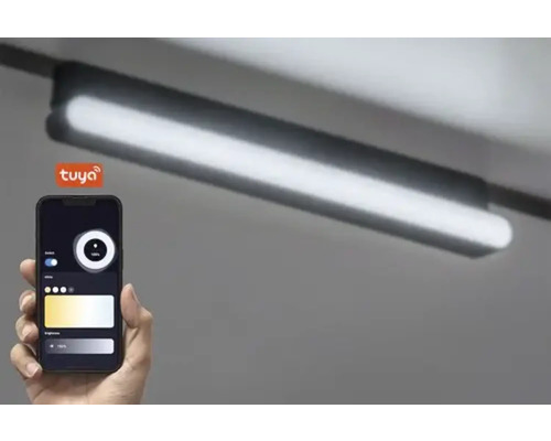 O lampă LED este controlată cu o aplicație de smartphone.