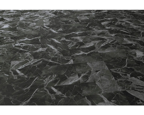 Pardoseală montată cu aspect de marmură.