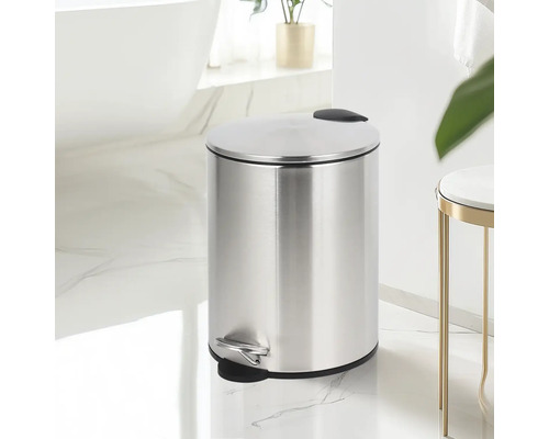 Coș de gunoi cu pedală din oțel inoxidabil în baie