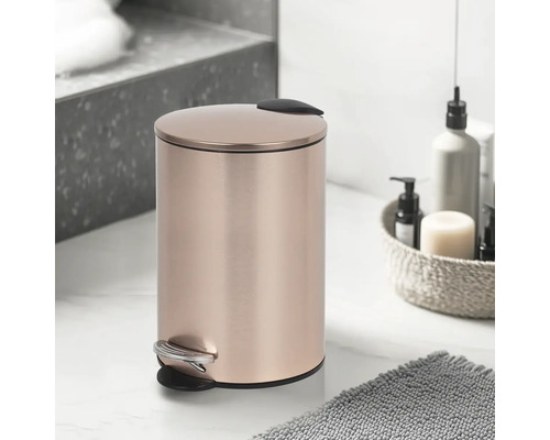 Coș de gunoi metalic cu pedale în baie