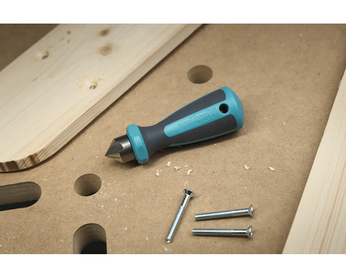 Punctator Wolfcraft cu șuruburi pe un banc de lucru