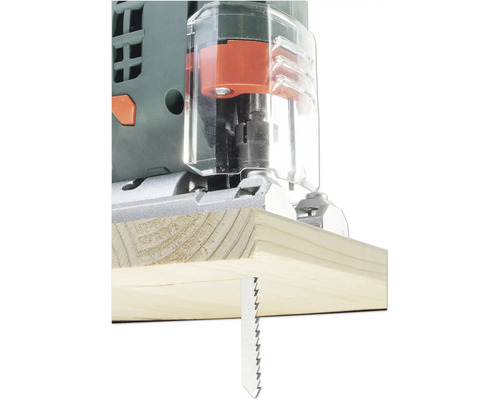 Fierăstrău vertical care taie o bucată de lemn