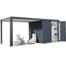Zonă de relaxare acoperită cu căsuță de grădină și mobilier de lounge.