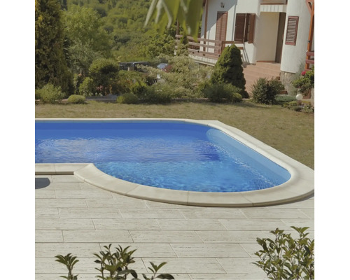 Piscină în grădină cu podea din gresie