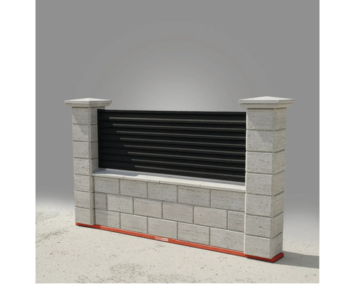 Gard din beton cu lamele orizontale pentru intimitate