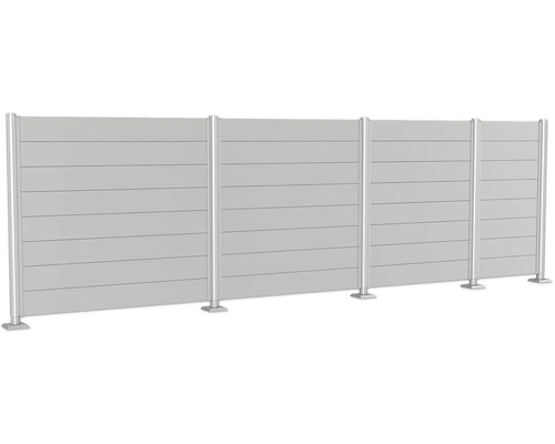 Ecran de intimitate realizat din lamele orizontale și stâlpi