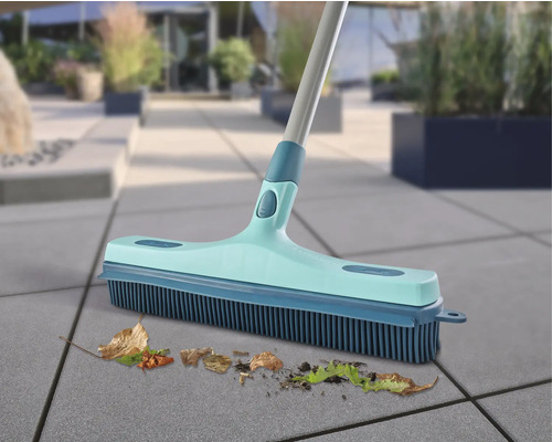 Mătură de cauciuc cu mâner pentru curățarea spațiilor exterioare