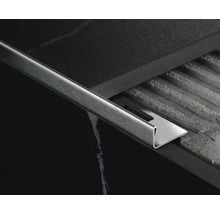 Profil metalic pentru faianță între două plăci