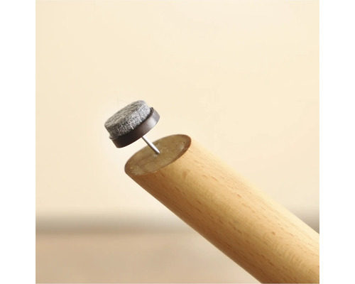 Glisor din pâslă pentru montare pe piciorul unei piese de mobilier