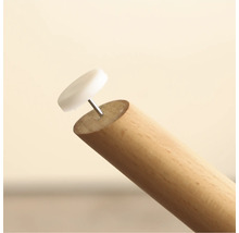 Glisor de mobilă cu cui pe un picior de lemn