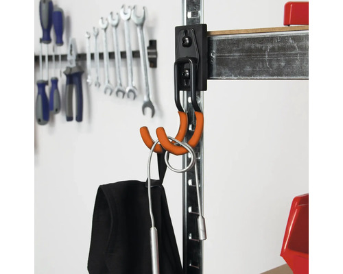 Panou de scule cu suport pentru depozitarea sculelor