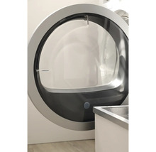 Ușă deschisă a mașinii de spălat