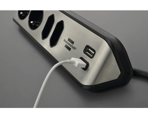 Bloc de prize cu porturi USB și cablu conectat de marca Brennenstuhl